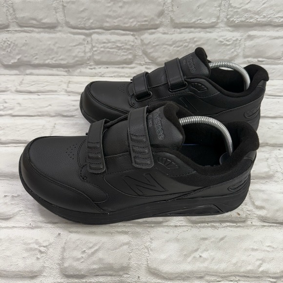 New Balance 3 Strap Walking Shoes MW928HB3 2E Mens 10.5 Black Leather Excellent! main image 12